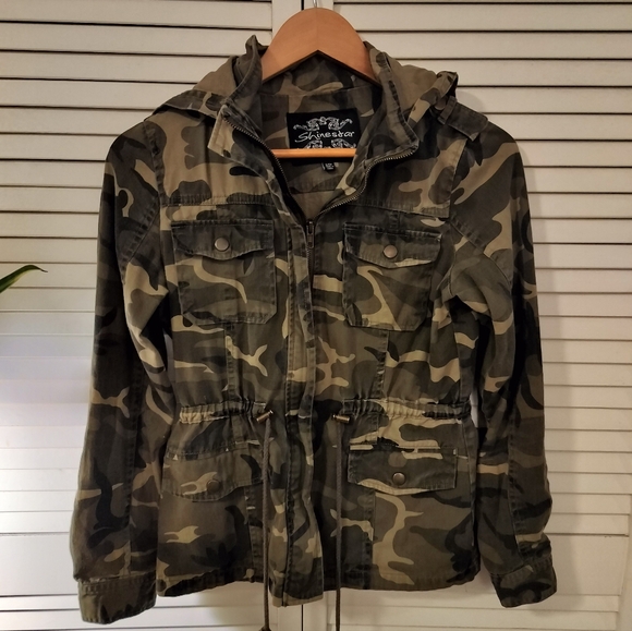 Camo Jacket - Picture 2 of 4